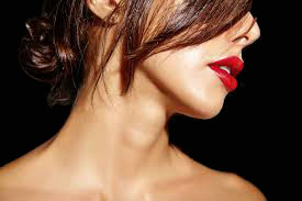 donna_sensuale_foto_con_rossetto